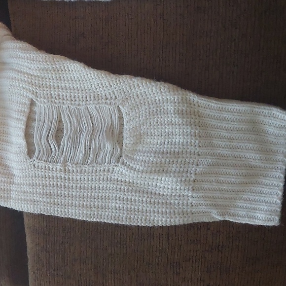 Sweater - Picture 3 of 3